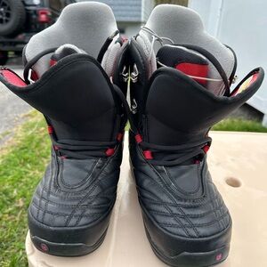 Burton Women’s Snowboard Boots size 7 Ion Grom